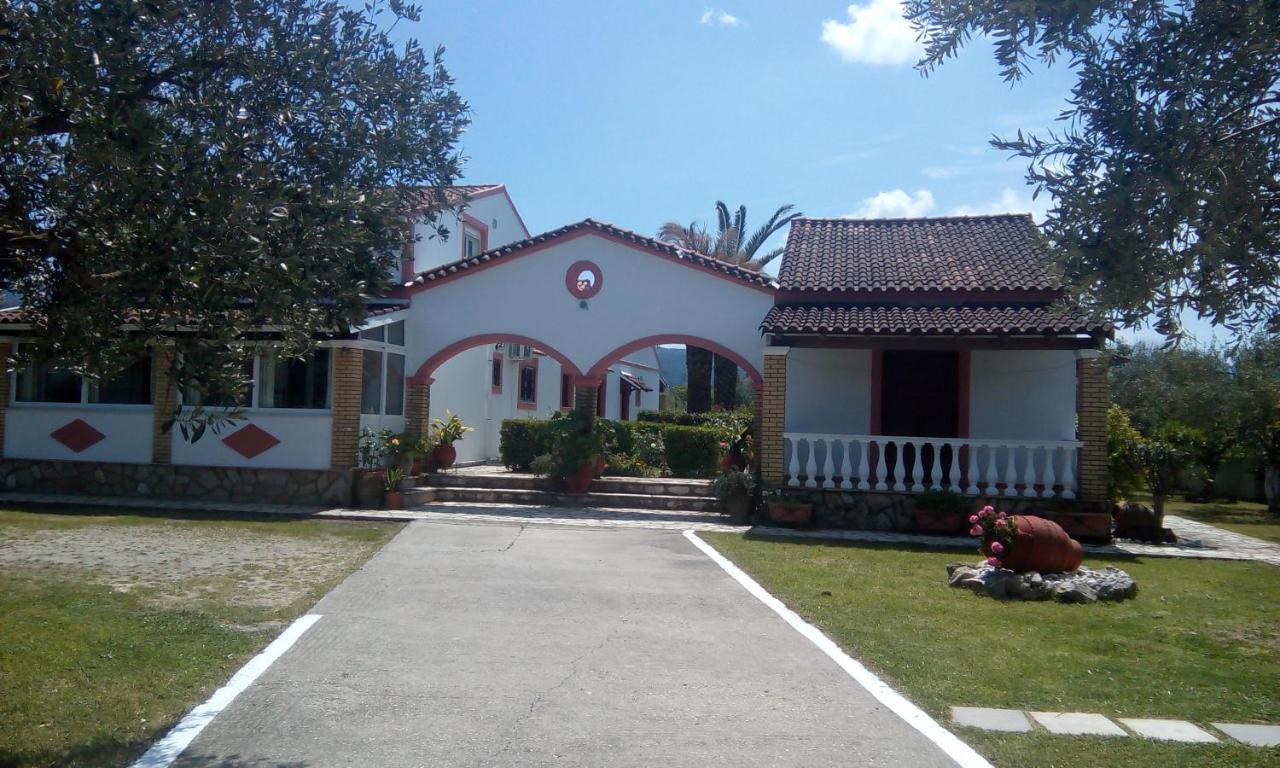 Villa Yannis 1 Róda Eksteriør bilde