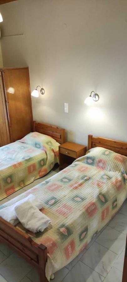 Villa Yannis 1 Róda Eksteriør bilde